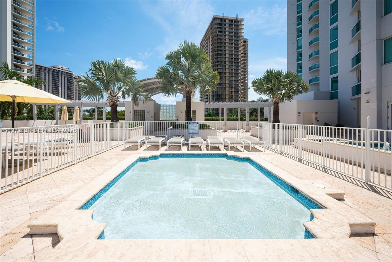 19400 Turnberry Way , Unit 932, Aventura, FL 33180 Photo