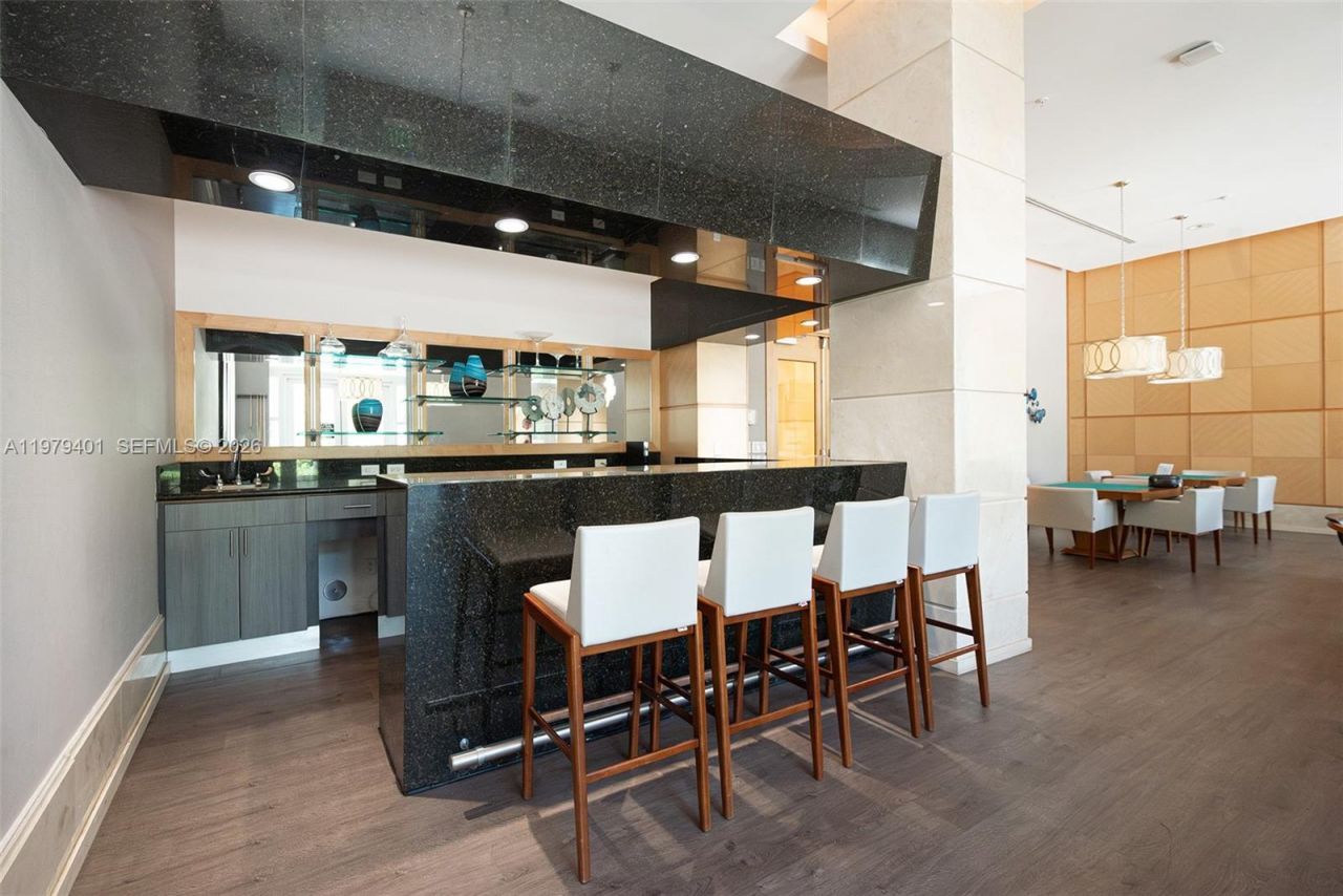 19400 Turnberry Way , Unit 932, Aventura, FL 33180 Photo