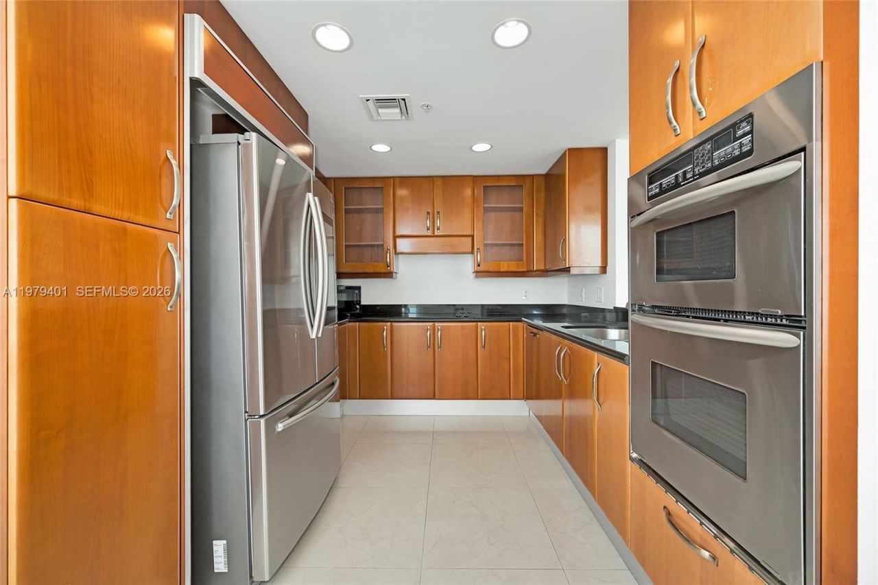 19400 Turnberry Way , Unit 932, Aventura, FL 33180 Photo