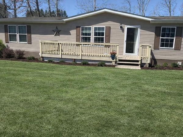 120 Oak Creek Road, GHENT, WV 25843