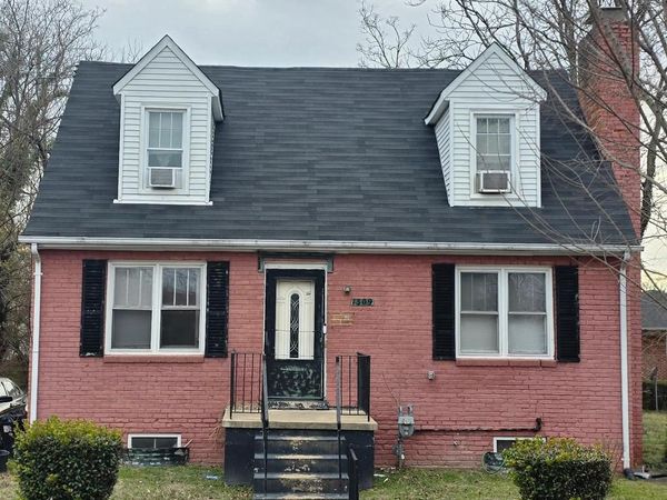 1309 KING STREET , FREDERICKSBURG, VA 22401