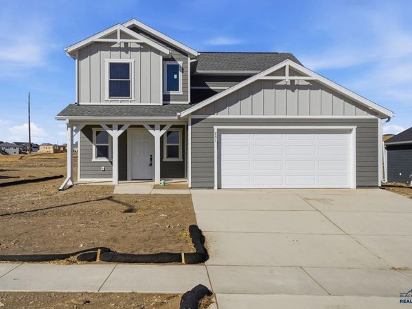 251 N VALLEY DR, Rapid City, SD 57703