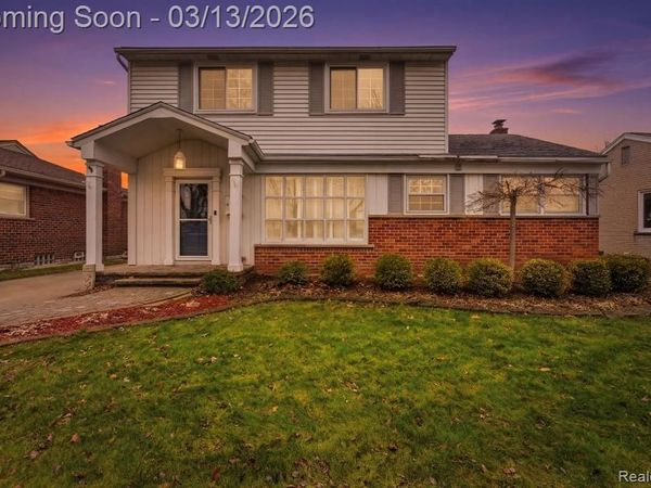 22948 Lingemann Street, St. Clair Shores, MI 48080