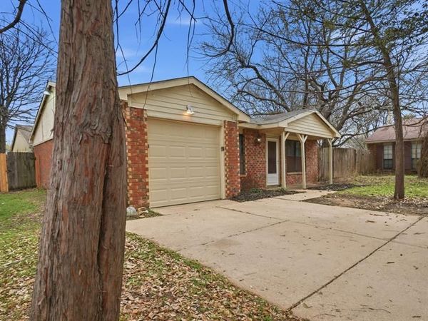 447 Vincent Street, Cedar Hill, TX 75104