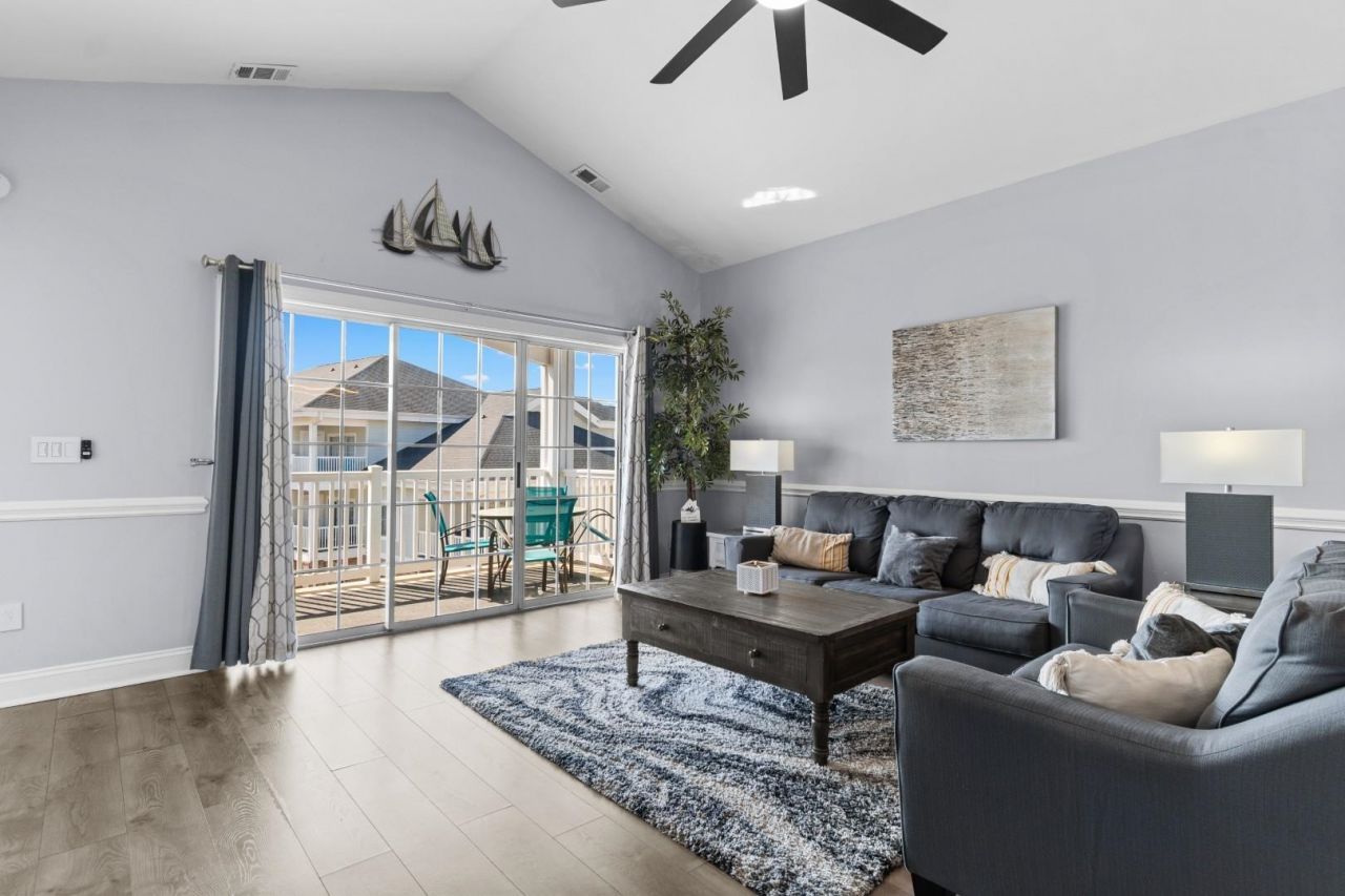 4803 Bovardia Pl.  Photo 10