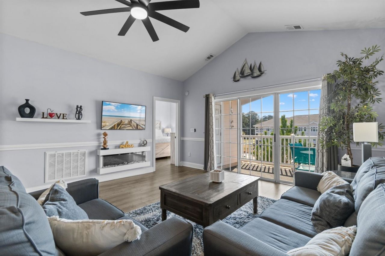 4803 Bovardia Pl.  Photo 11