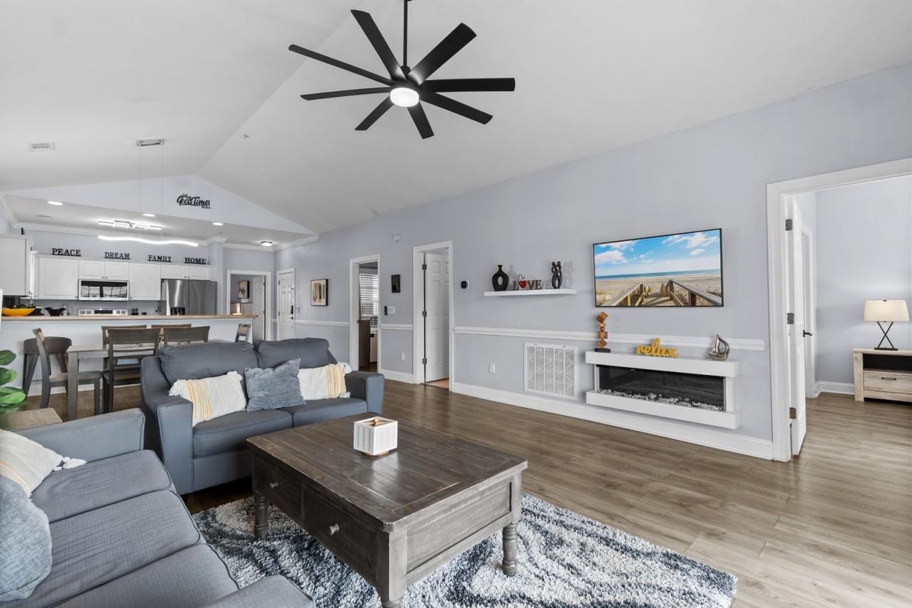 4803 Bovardia Pl.  Photo 13