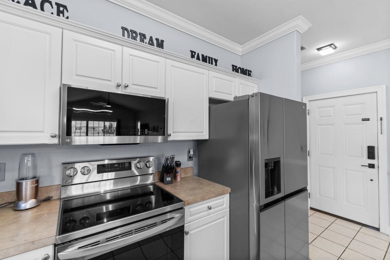 4803 Bovardia Pl.  Photo 7