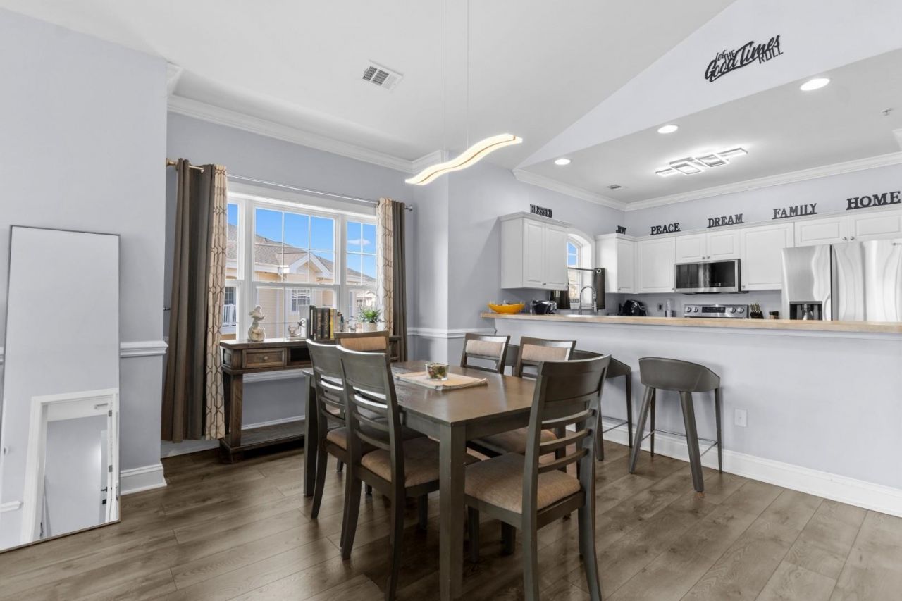 4803 Bovardia Pl.  Photo 9