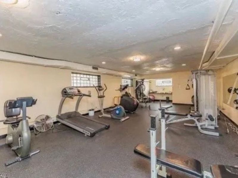 11850 Edgewater Drive, Unit 701, Lakewood, OH 44107 Photo 24