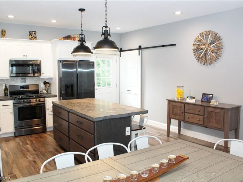 1939 Craig Drive, Lake Milton, OH 44429 Photo 13