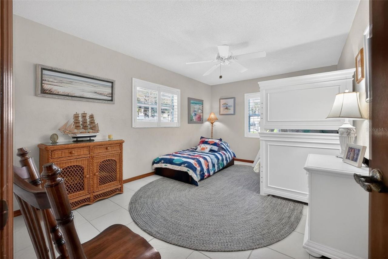 923 Locust Street, New Smyrna Beach, FL 32169 Photo