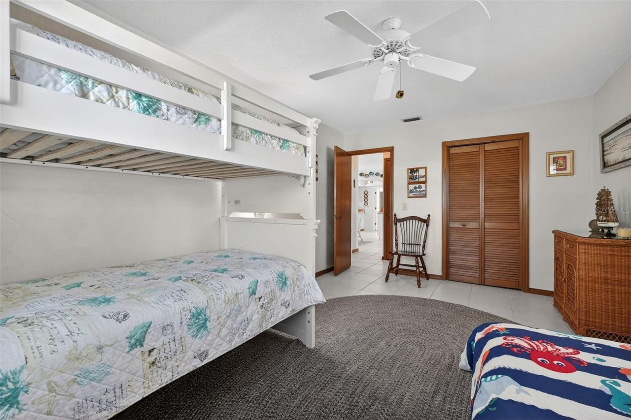 923 Locust Street, New Smyrna Beach, FL 32169 Photo