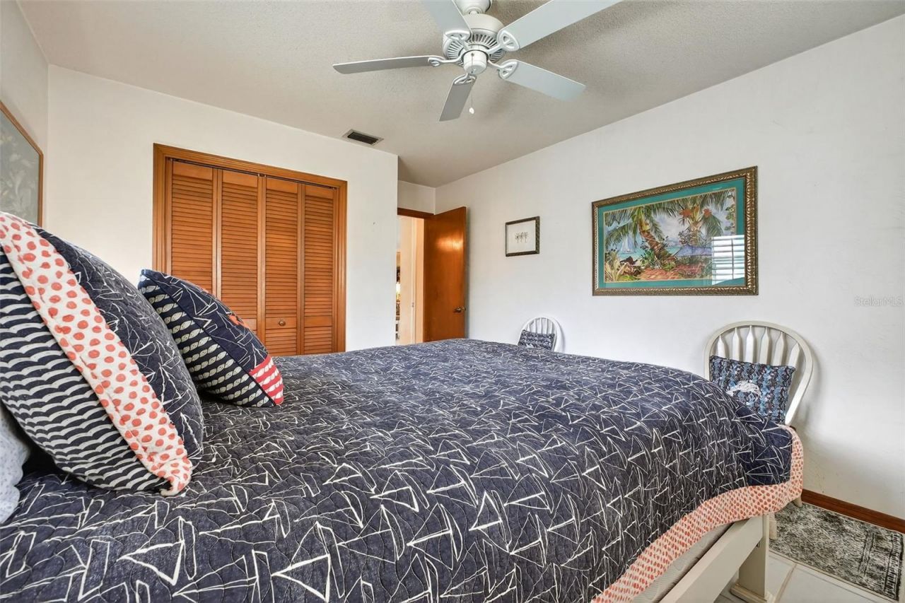 923 Locust Street, New Smyrna Beach, FL 32169 Photo