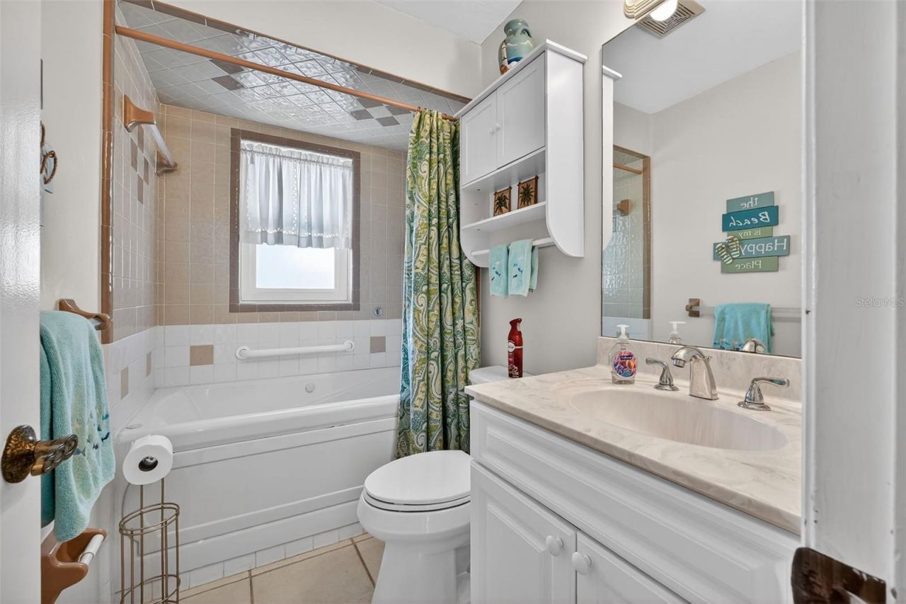 923 Locust Street, New Smyrna Beach, FL 32169 Photo