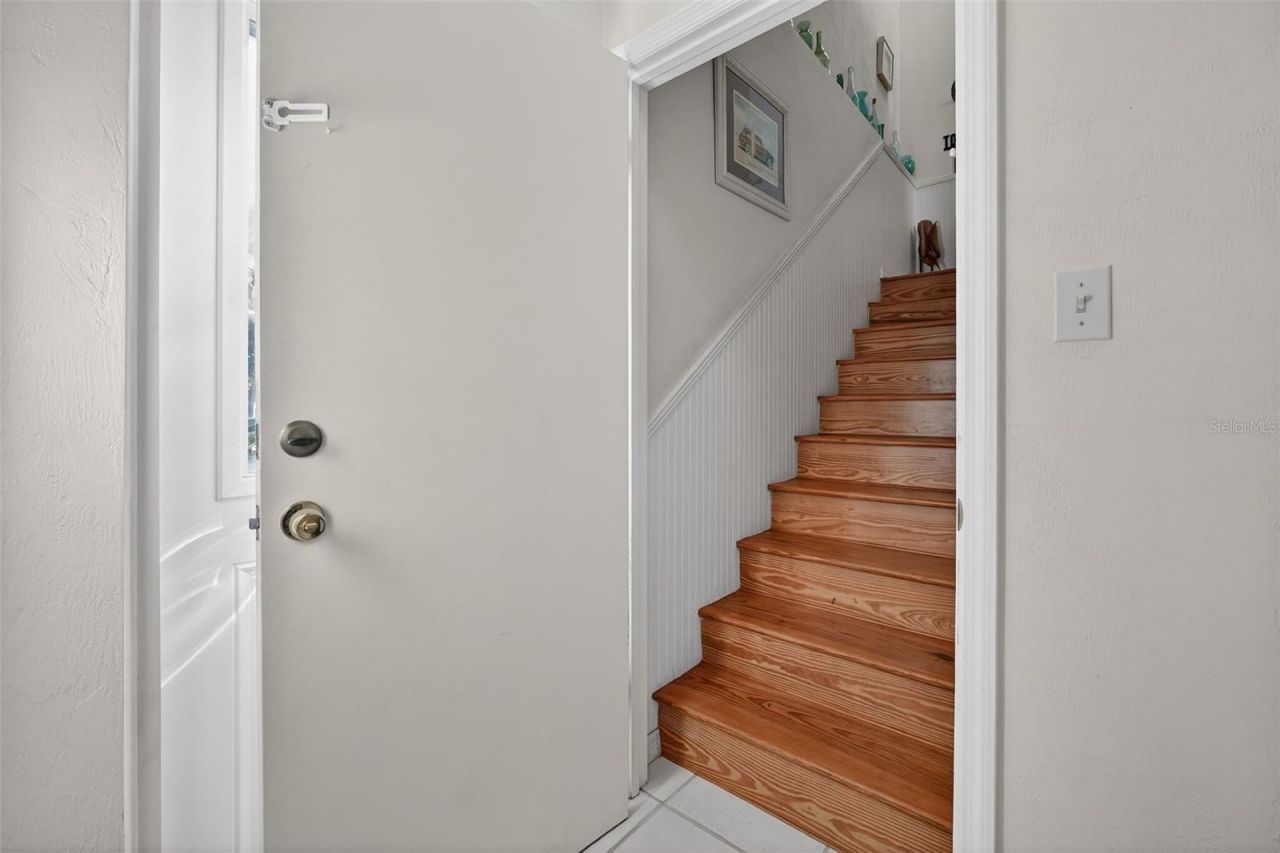 923 Locust Street, New Smyrna Beach, FL 32169 Photo