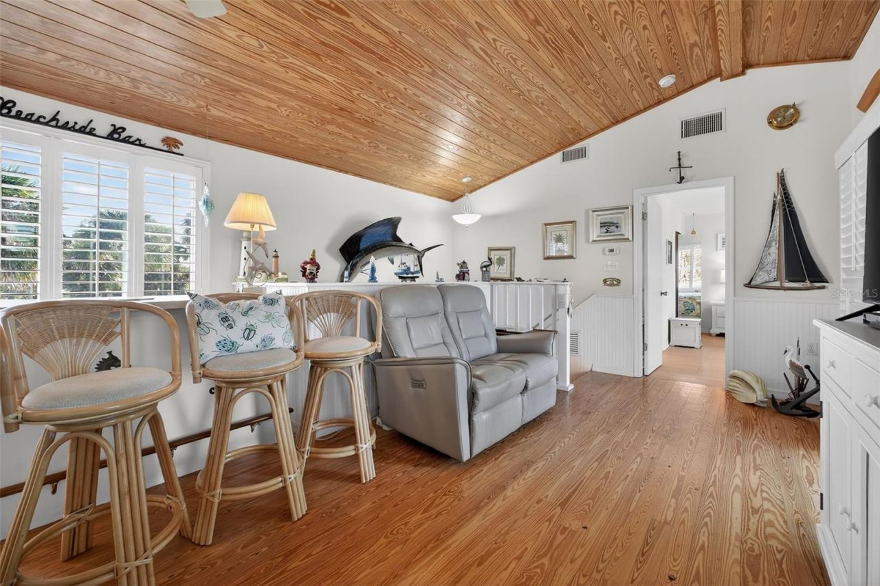 923 Locust Street, New Smyrna Beach, FL 32169 Photo