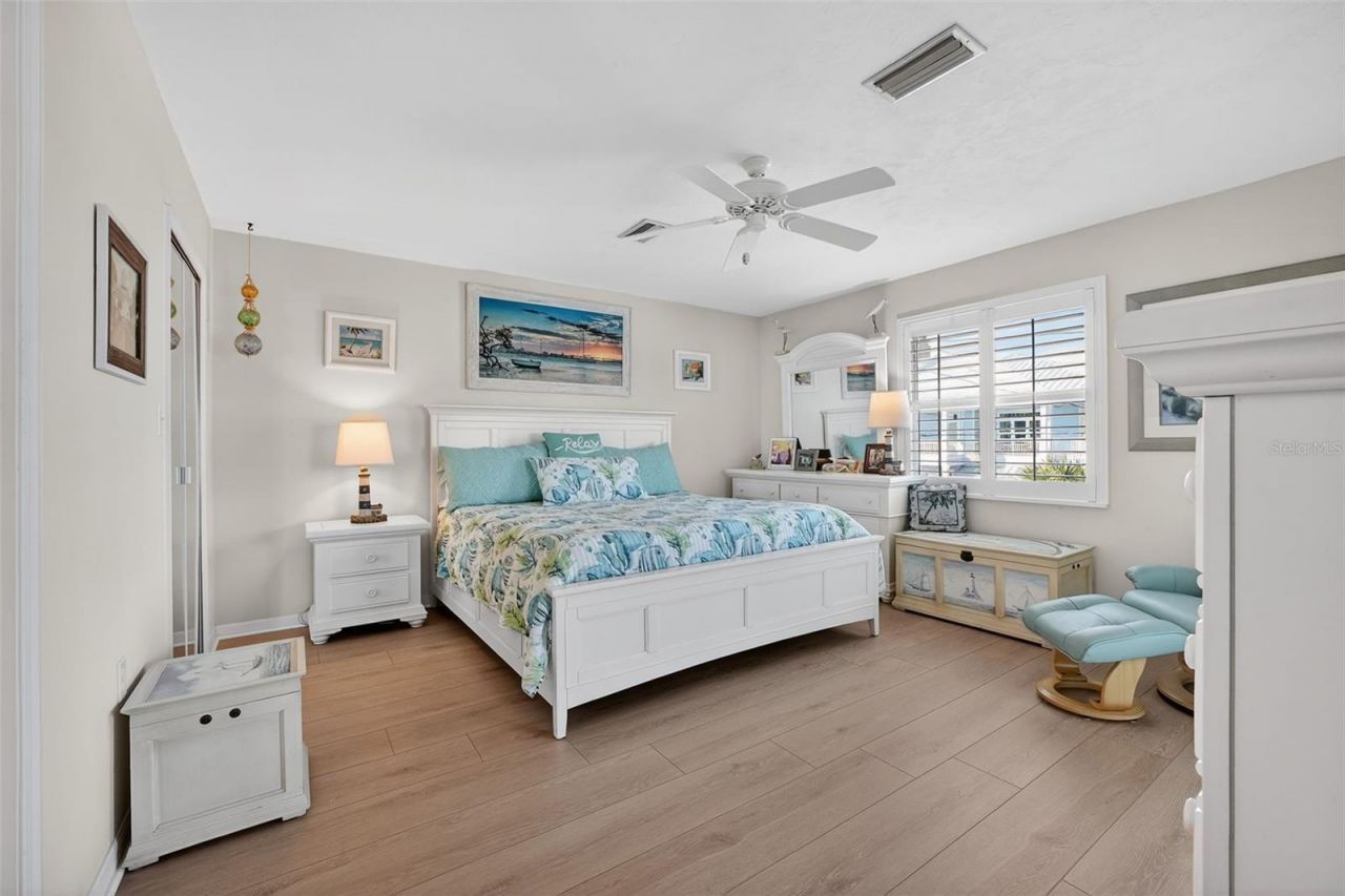 923 Locust Street, New Smyrna Beach, FL 32169 Photo