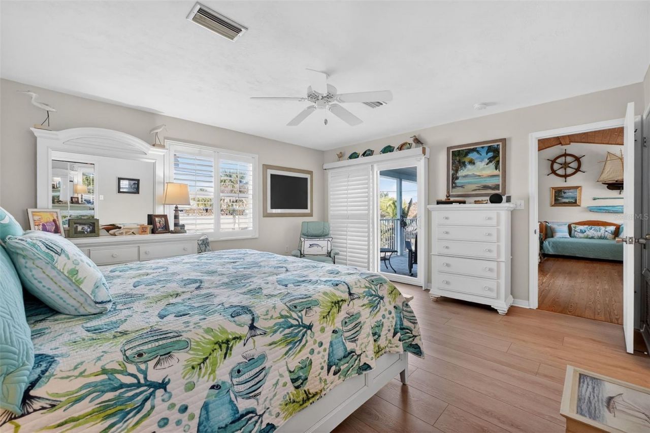 923 Locust Street, New Smyrna Beach, FL 32169 Photo