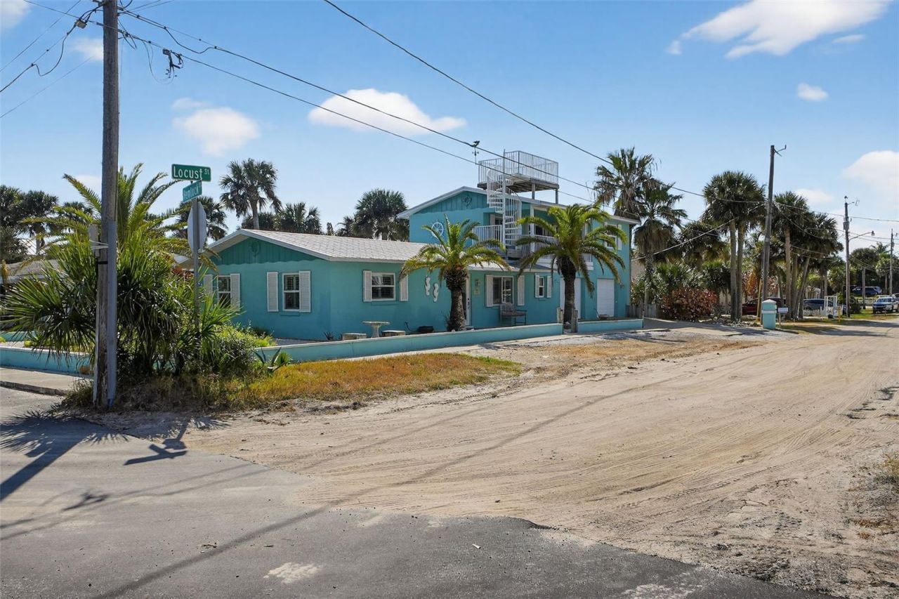 923 Locust Street, New Smyrna Beach, FL 32169 Photo