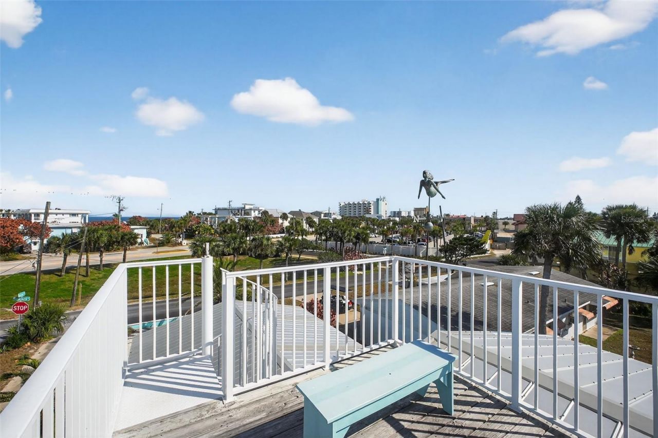 923 Locust Street, New Smyrna Beach, FL 32169 Photo