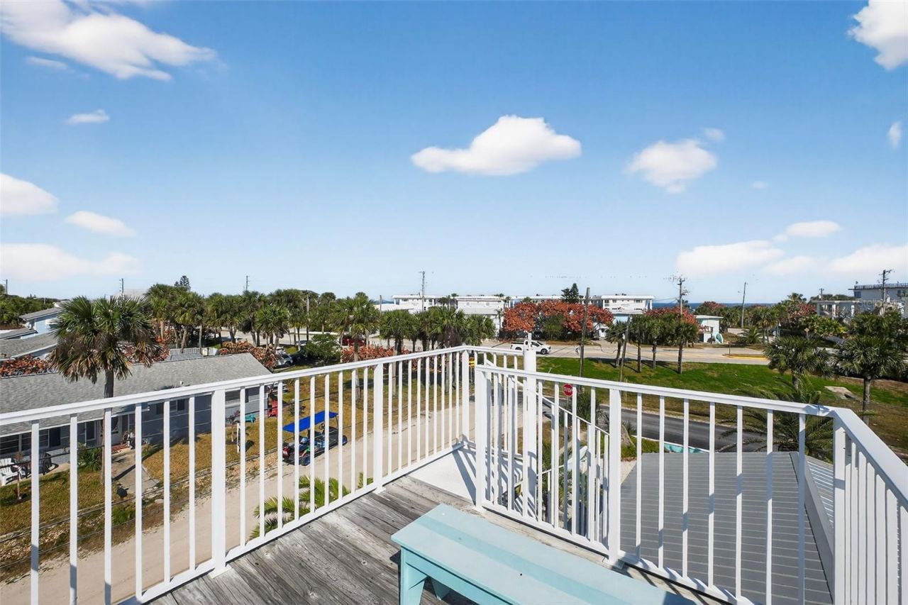 923 Locust Street, New Smyrna Beach, FL 32169 Photo