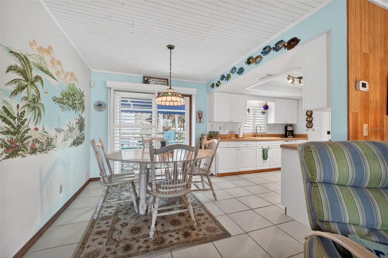 923 Locust Street, New Smyrna Beach, FL 32169 Photo