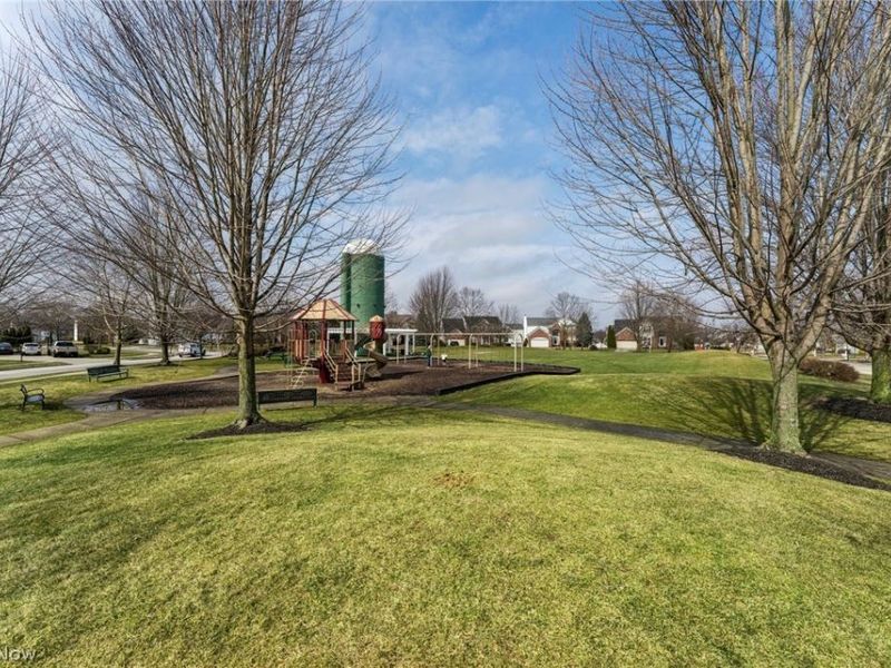 2352 Becket Circle , Stow, OH 44224 Photo 48