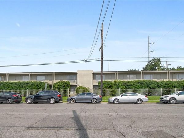 801 HENRY CLAY Avenue , Unit 203, New Orleans, LA 70118