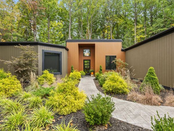 3465 Palmer Drive, Saugatuck, MI 49453