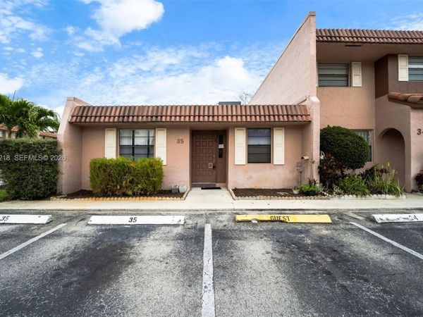 35 Cortez Way , Unit 1-43, Davie, FL 33324