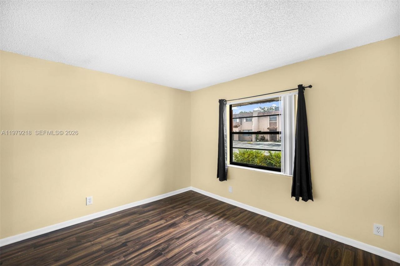 35 Cortez Way , Unit 1-43, Davie, FL 33324 Photo