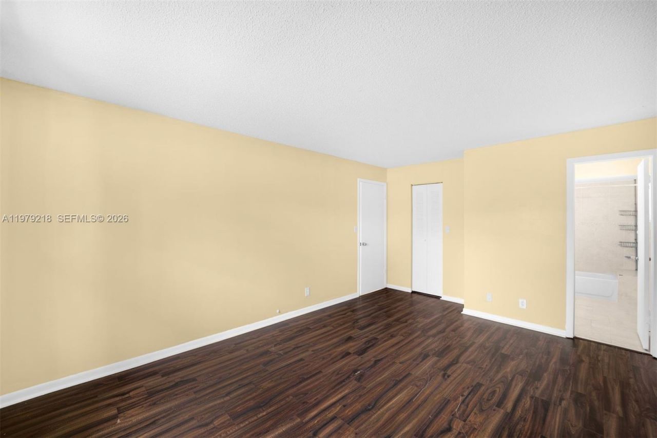 35 Cortez Way , Unit 1-43, Davie, FL 33324 Photo