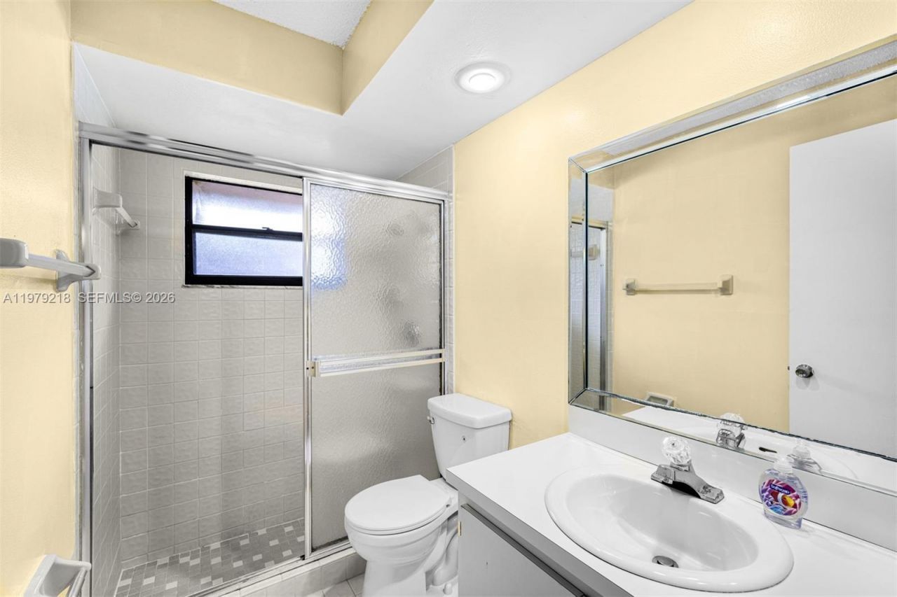 35 Cortez Way , Unit 1-43, Davie, FL 33324 Photo