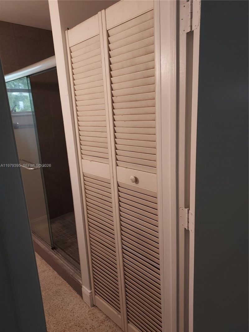 6969 SW 82nd Ct, Unit main, Miami, FL 33143 Photo