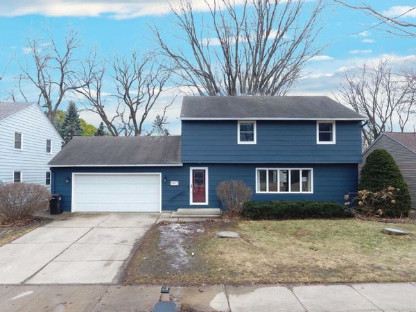 1915 6th Avenue NW, Austin, MN 55912