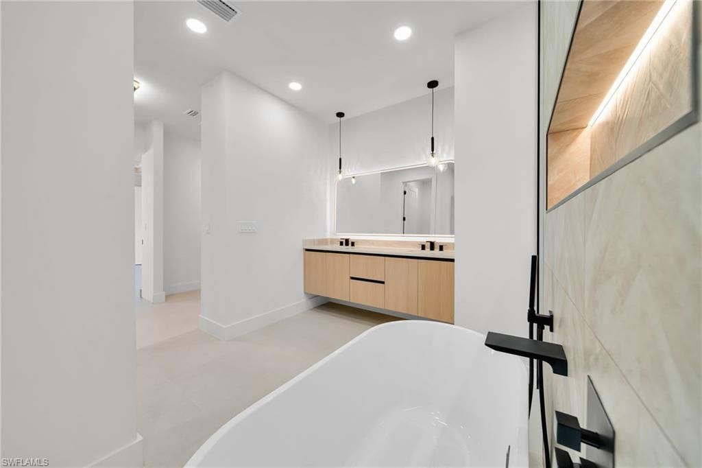 1317 SW 5th Pl , Cape Coral, FL 33991 Photo