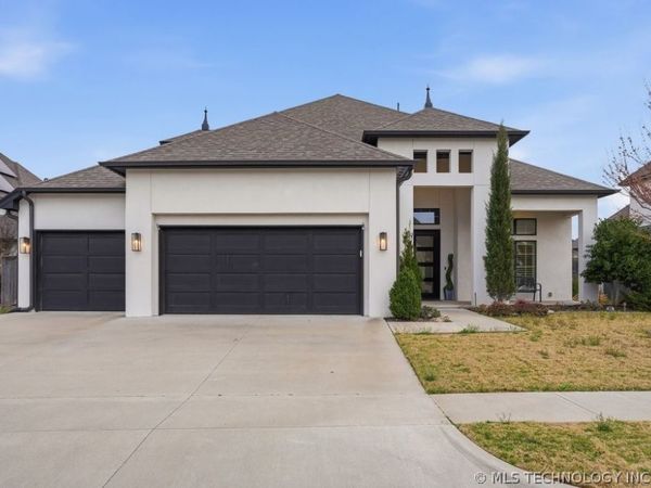 12015 S Urbana Avenue , Tulsa, OK 74137