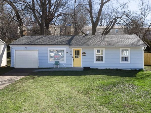 825 N 83rd Terrace, Kansas City, KS 66112