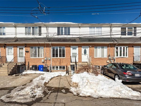 21 Spirit Lane , Staten Island, NY 10303