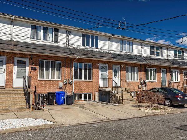 21 Spirit Lane , Staten Island, NY 10303