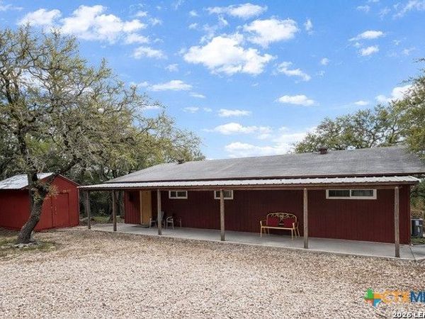 1221 Hallmark, Canyon Lake, TX 78133