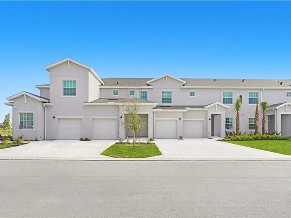 20550 Hazelnut CT S, Unit 1812, LEHIGH ACRES, FL 33936