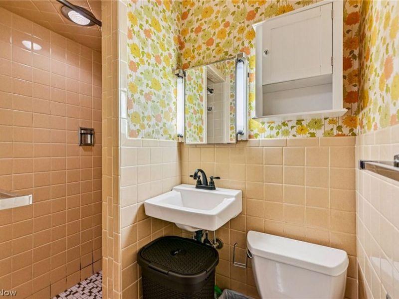 508 Clearbrook Drive , Akron, OH 44313 Photo 14