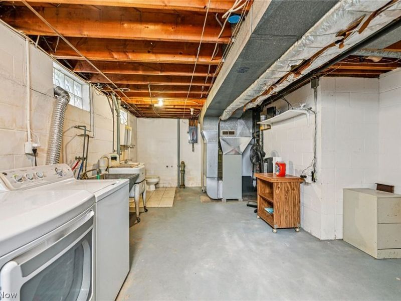 508 Clearbrook Drive , Akron, OH 44313 Photo 28