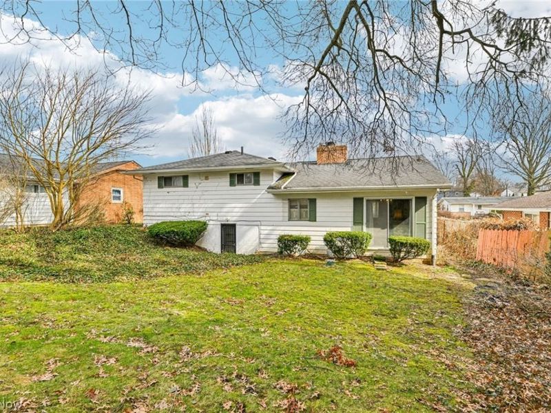 508 Clearbrook Drive , Akron, OH 44313 Photo 32