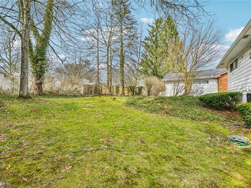 508 Clearbrook Drive , Akron, OH 44313 Photo 33