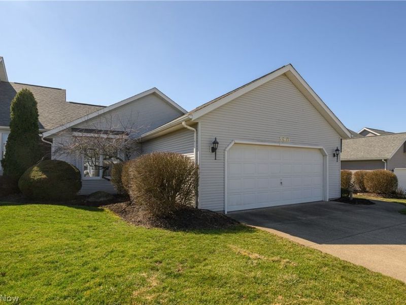 580 Glenmere Place , Barberton, OH 44203 Photo 3