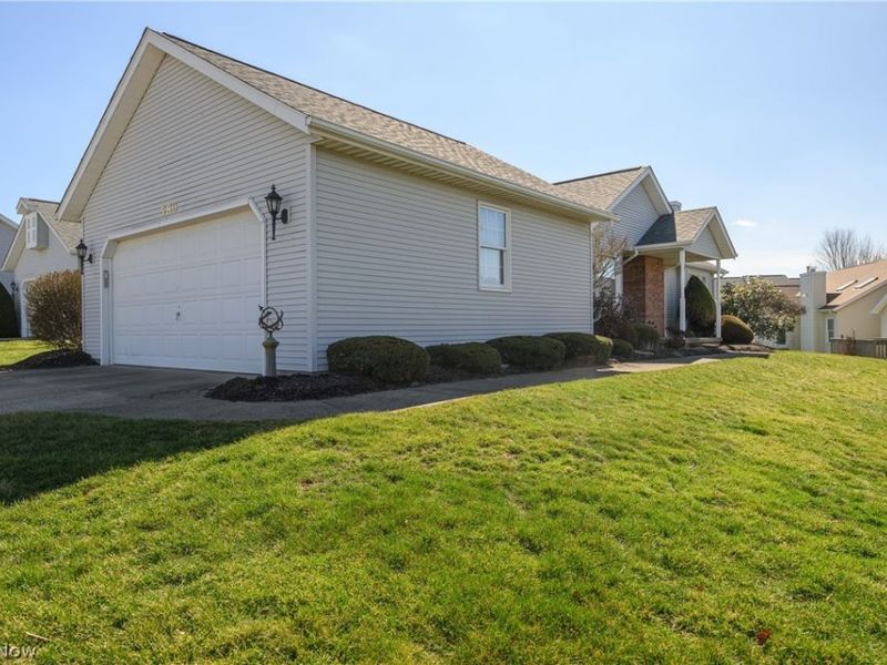 580 Glenmere Place , Barberton, OH 44203 Photo 4