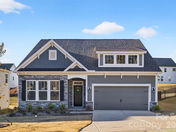 111 Rhuidean Court , Troutman, NC 28166